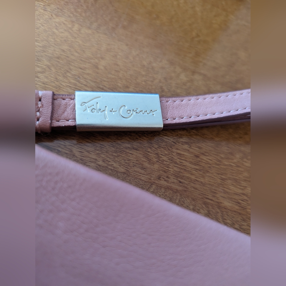 Foly+Corinna pink clutch